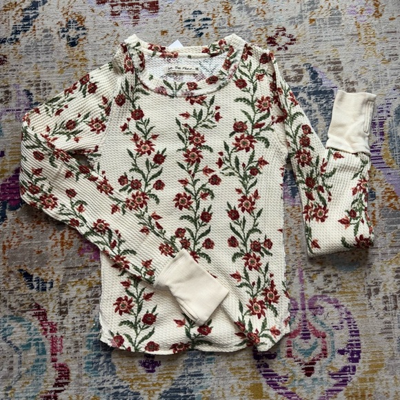 We The Free Pretty Little Thermal - Picture 6 of 9